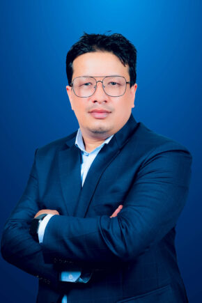 MR. ROMAN PRADHANANG